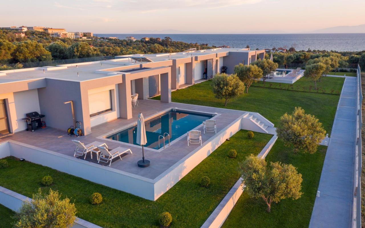 Merelia Luxury Villa Sunset