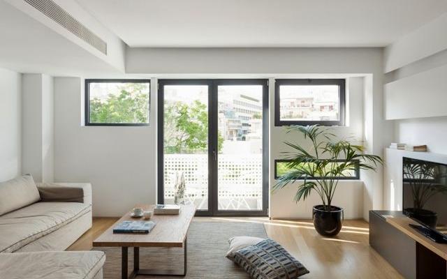 Urban Stripes Acropolis Maisonette