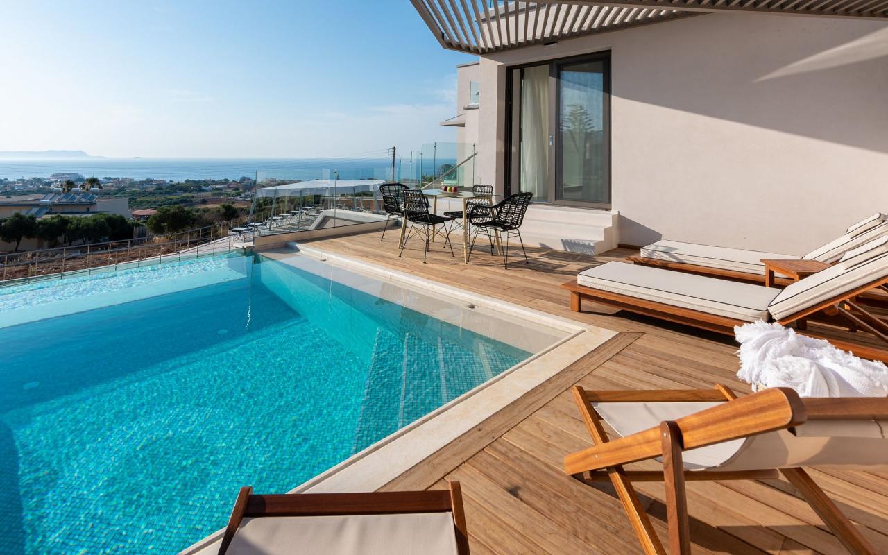 Onira Serenity Villa with Private Pool & Indoor Jacuzzi