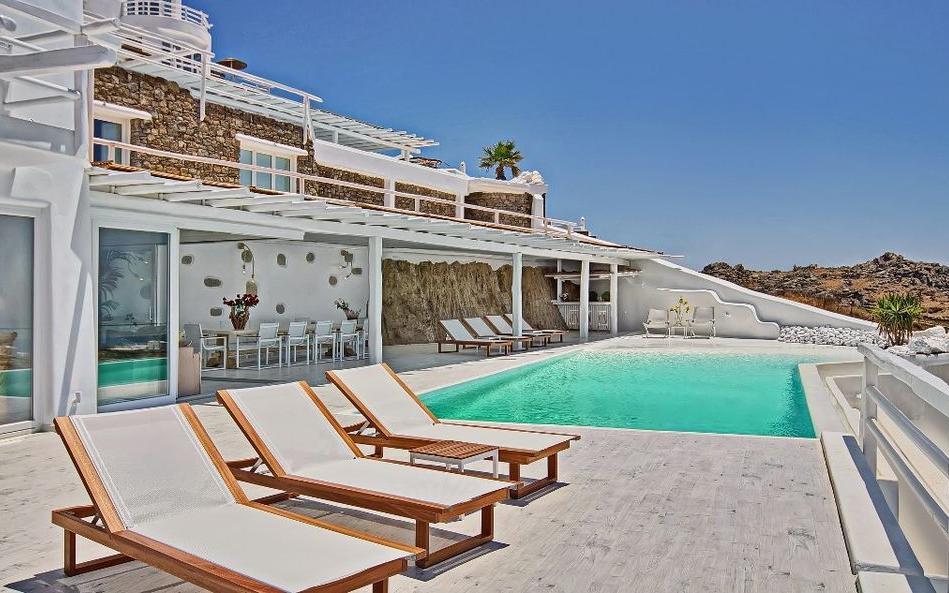 Zinas Mykonos